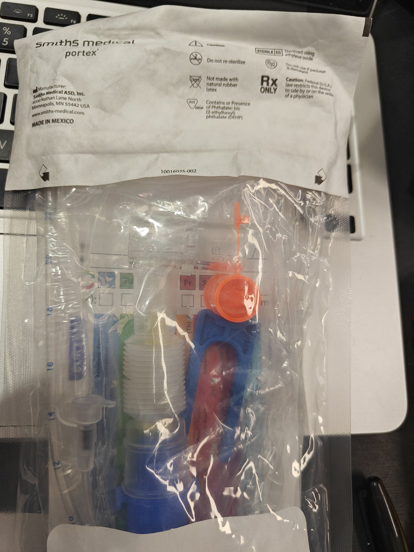 Closed Ventilation Suction Catheter Portex® SuctionPro 72™ Single Lumen, T-Connector