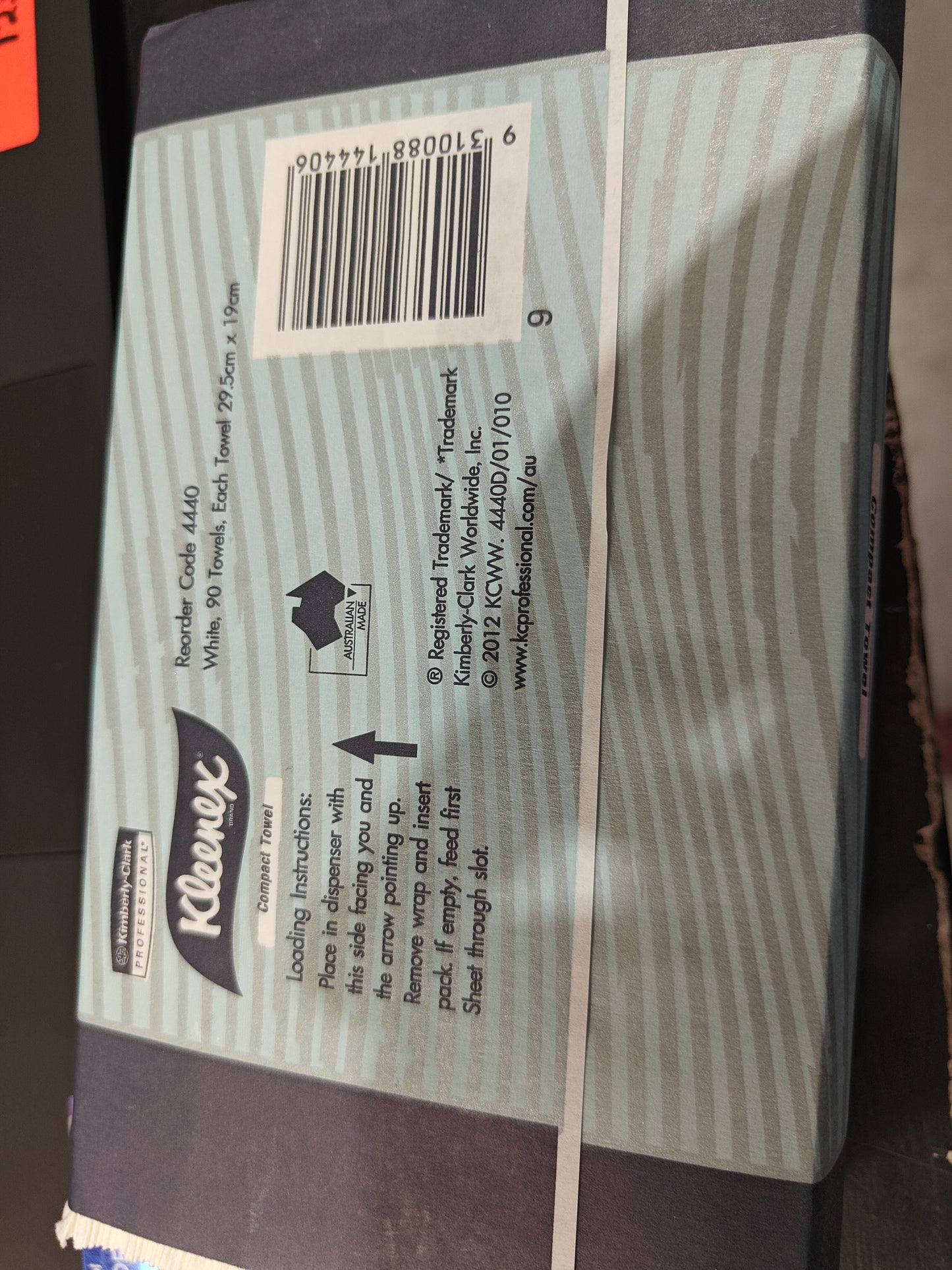 Compact Hand Paper Towel
