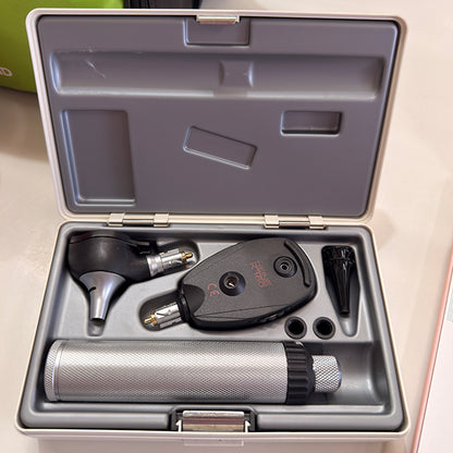 Heine 180 Otoscope Diagnostic Set
