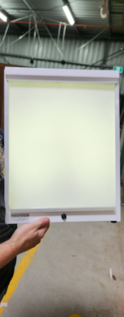 >> URGENT GIVEAWAY - X-Ray Lightbox