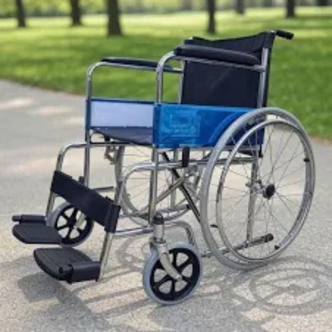 >> URGENT GIVEAWAY - Manual Wheelchair in Very Good Condition