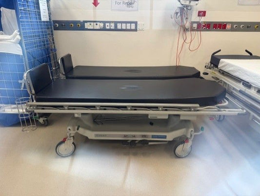 >>  8 Medical Trolleys/Beds